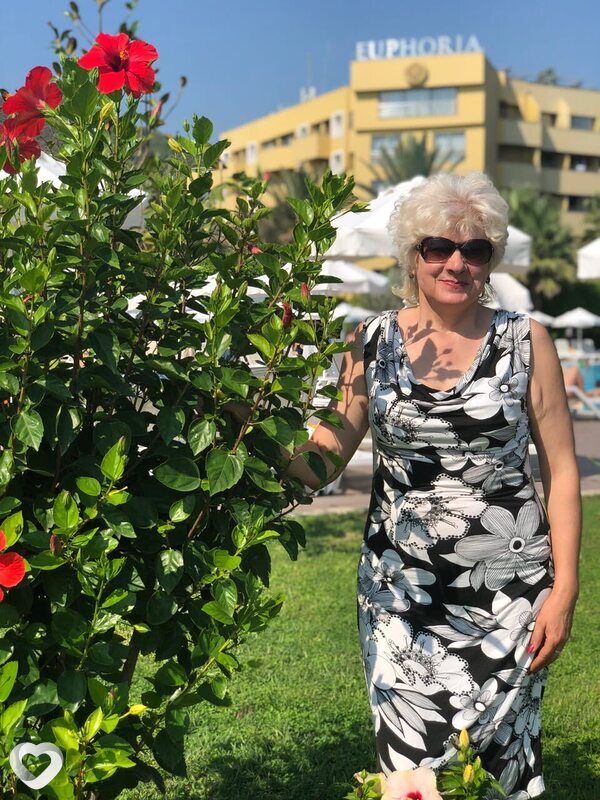 Полина