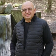 Геннадий
