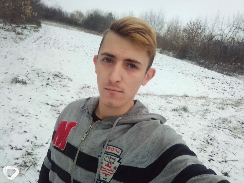 Лёня