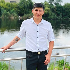 Виктор