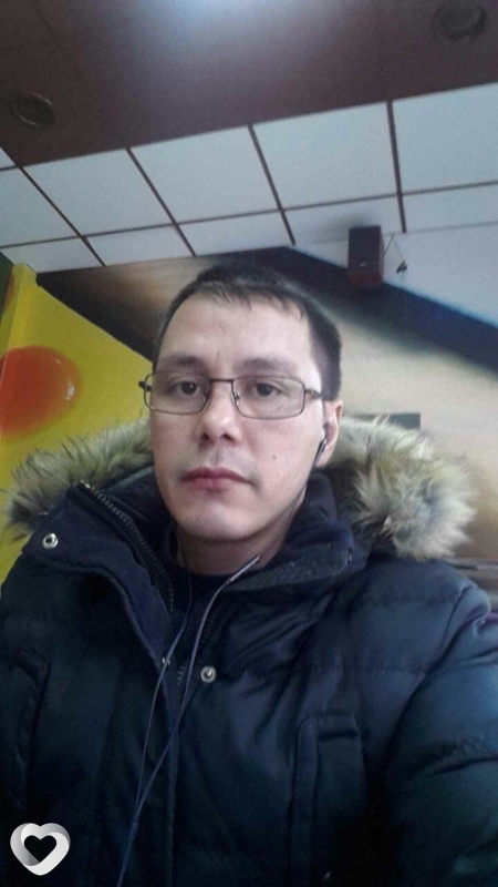 Толя