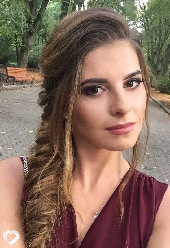 Полина