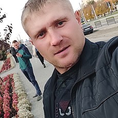 Артём
