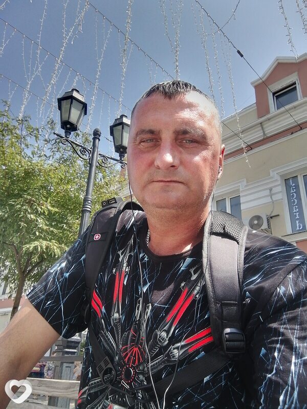 Виктор