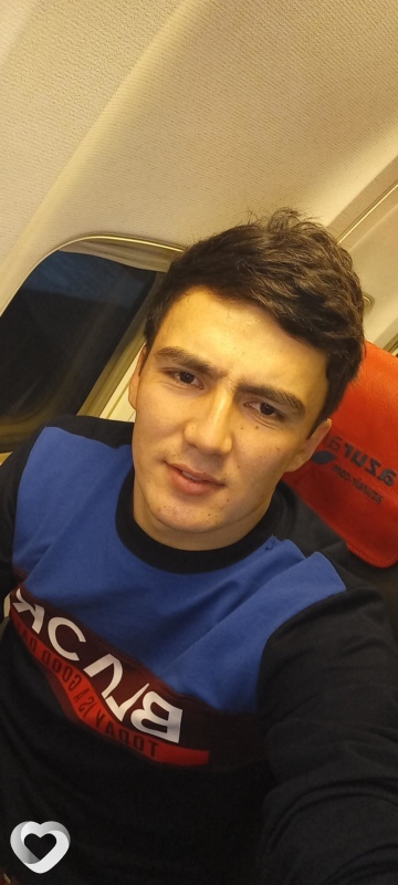Артём