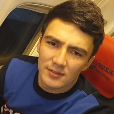 Артём