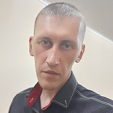 Артём