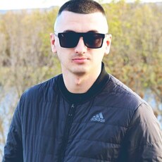 Валя