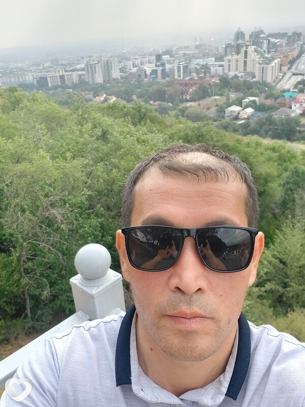Геннадий