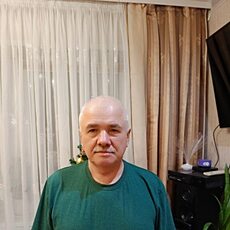 Артём