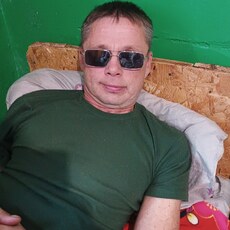 Артём