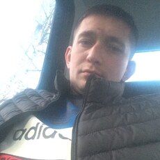 Артём
