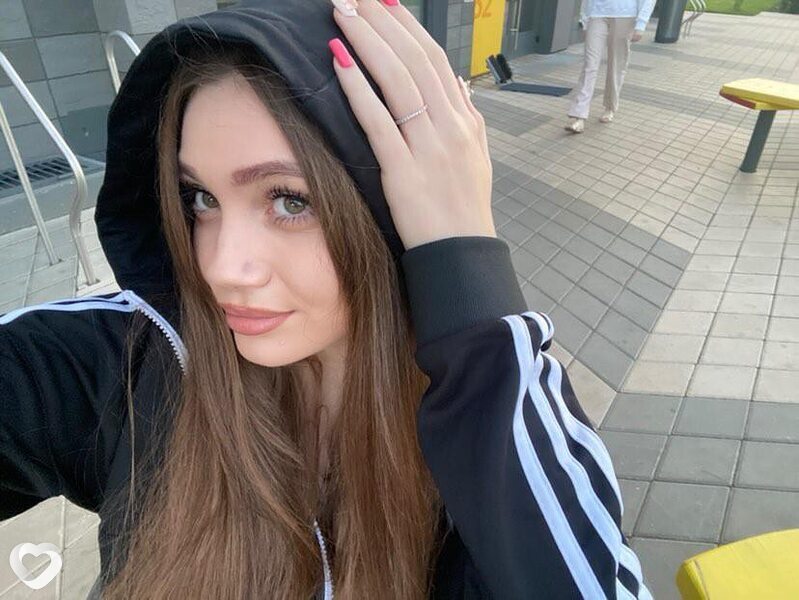 Полина