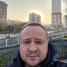 Валя