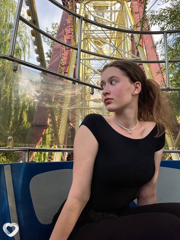 Полина