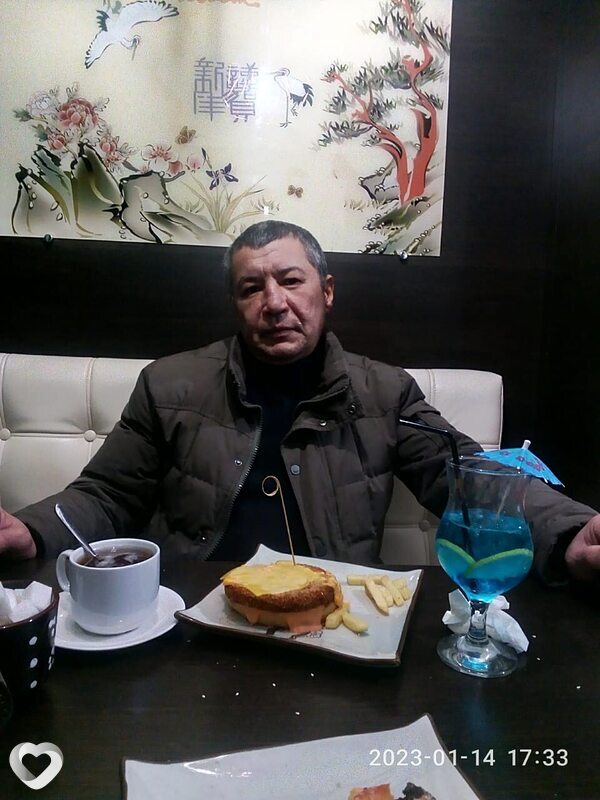 Артём