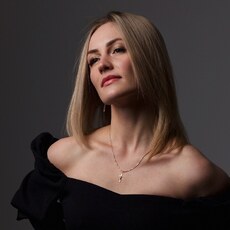 Полина