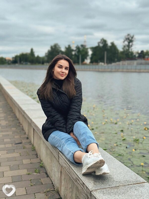 Ева