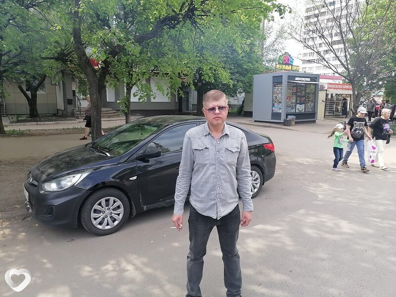 Толя