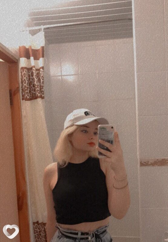 Валя