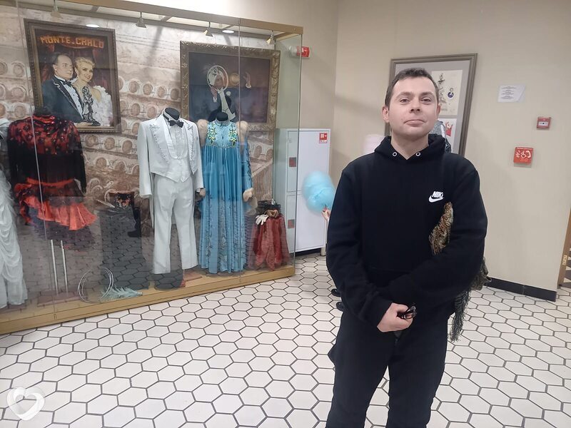 Женя