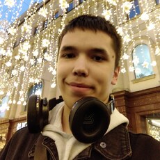 Максим