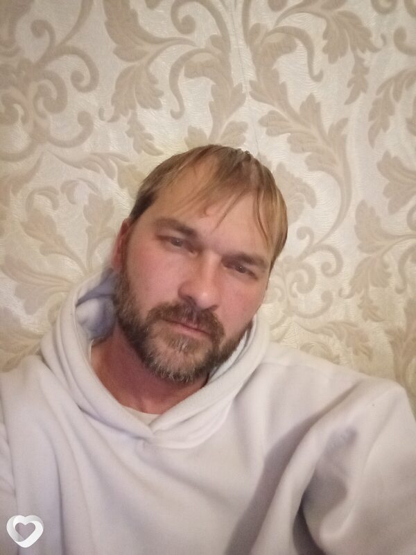Артём