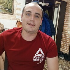 Артём