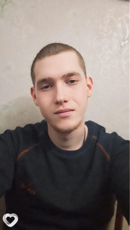 Артём