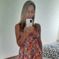 Оля