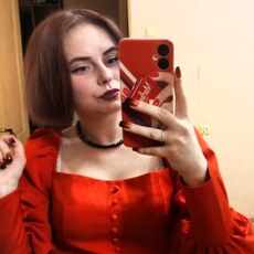 Оля