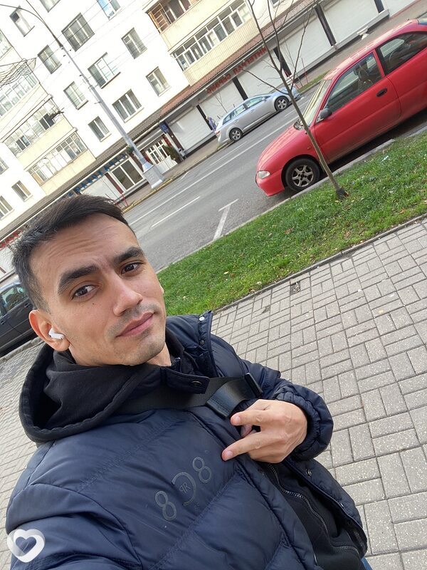 Толя