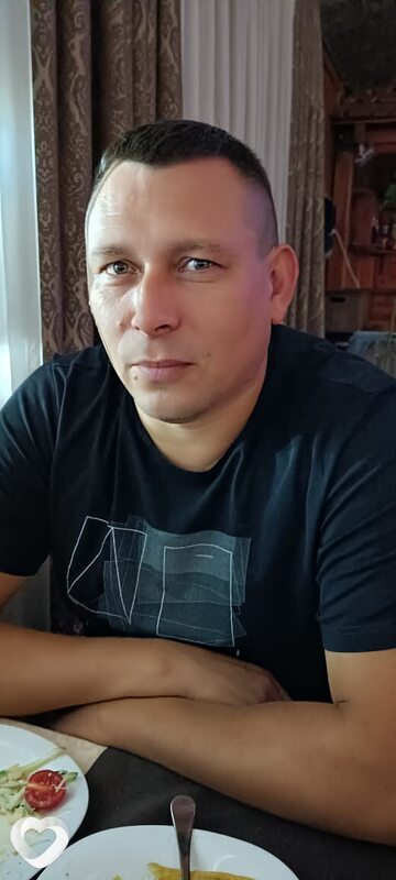Толя
