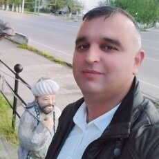 Артём