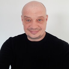Артём