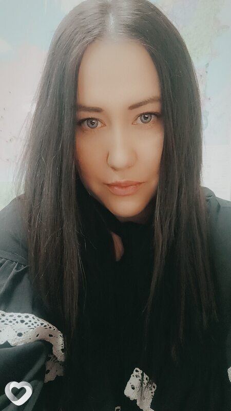 Аня