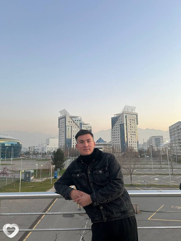 Толя
