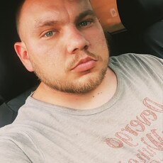 Артём