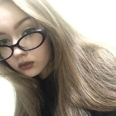 Оля