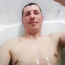 Артём