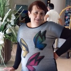 Валя