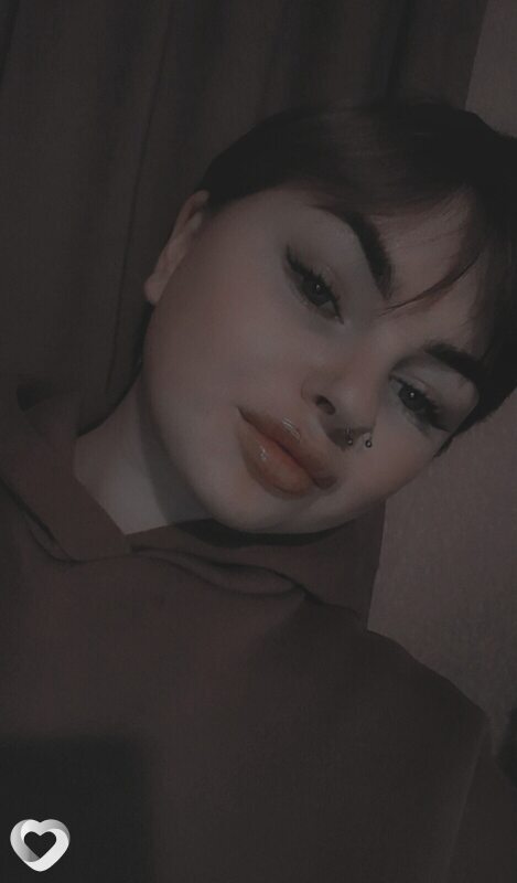 Аня