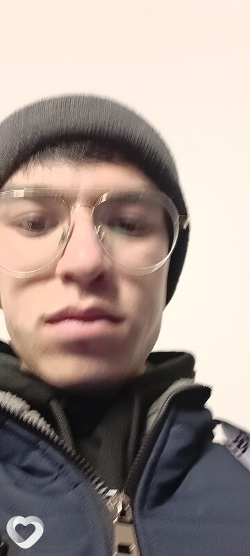 Лёня