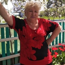 Полина