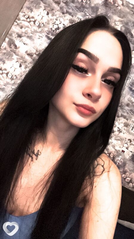 Аня