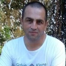 Виктор