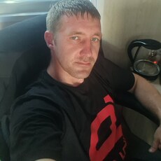 Артём