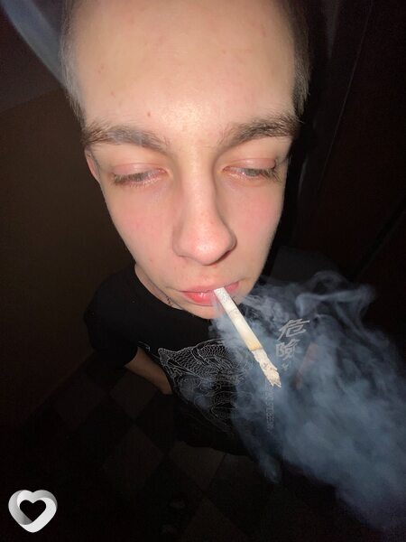 Артём