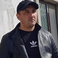Геннадий