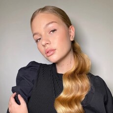 Валя